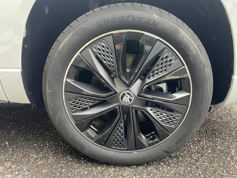 Used SKODA Karoq 1.5 TSI ACT 150ch Sportline DSG7 2025 Blanc Lune métallisée € 37489 in Haguenau