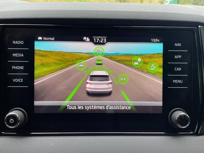 Used SKODA Karoq 1.5 TSI ACT 150ch Sportline DSG7 2025 Blanc Lune métallisée € 37489 in Haguenau