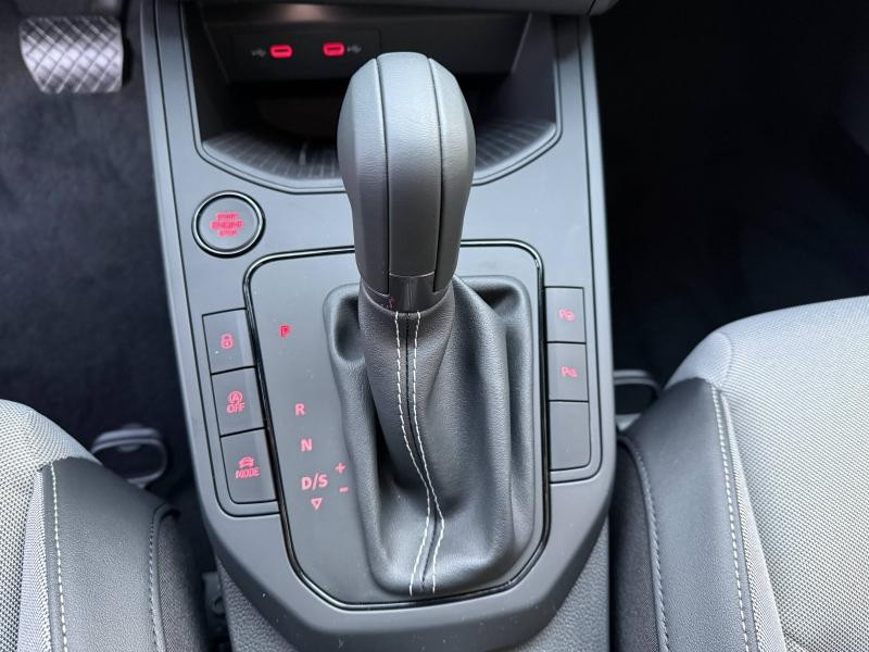 Occasion SEAT Arona 1.0 TSI 115ch FR DSG7 2025 Noir Minuit Métal 25989 € à Haguenau