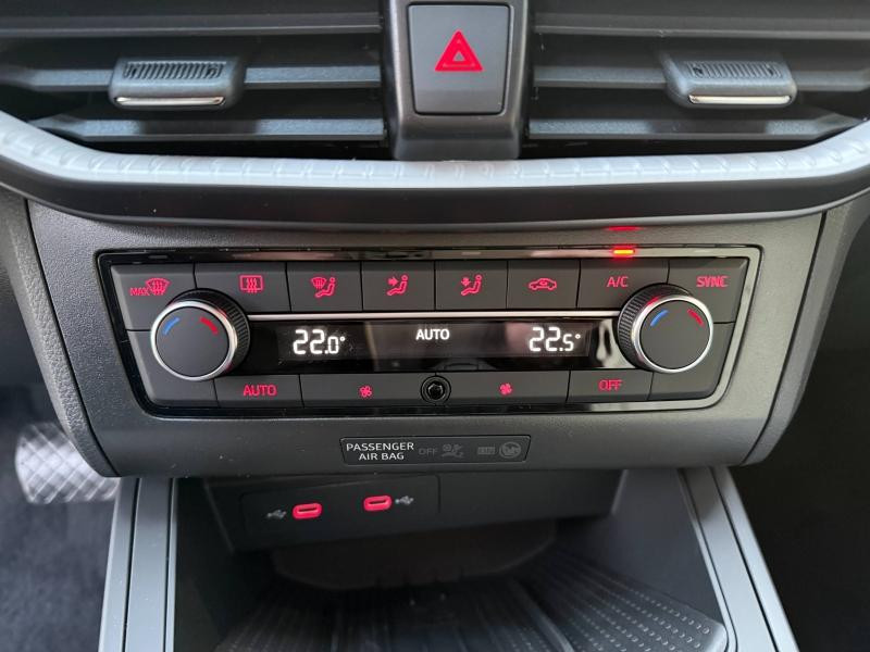 Occasion SEAT Arona 1.0 TSI 115ch FR DSG7 2025 Noir Minuit Métal 25989 € à Haguenau