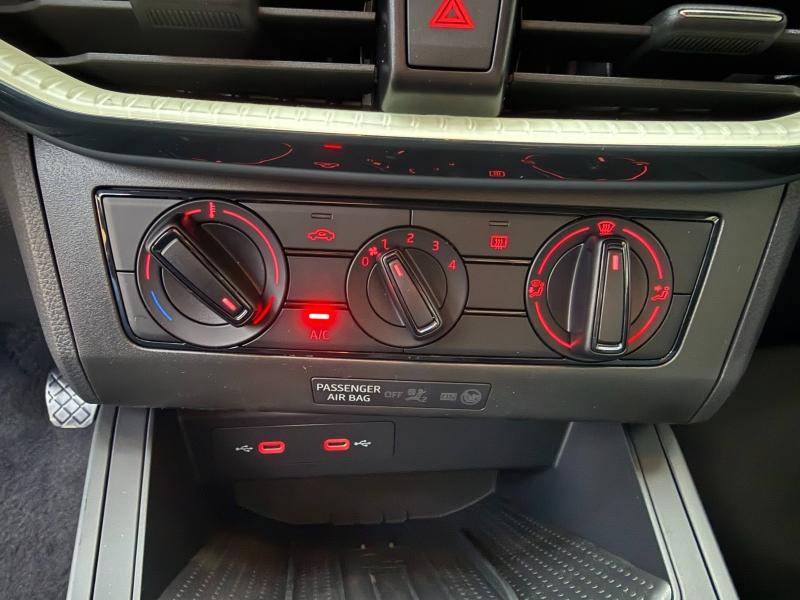 Used SEAT Arona 1.0 TSI 95 ch Copa 2025 Bleu Oniric/Toit Gris Manhattan € 21489 in Haguenau