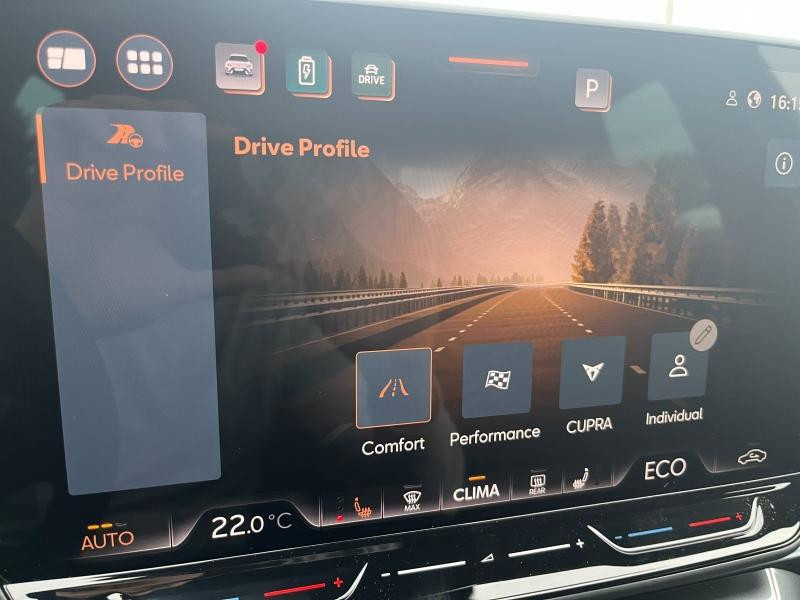 Used CUPRA Leon 1.5 eHybrid 272 ch VZ DSG6 2026 Noir Minuit métallisé € 45489 in Haguenau