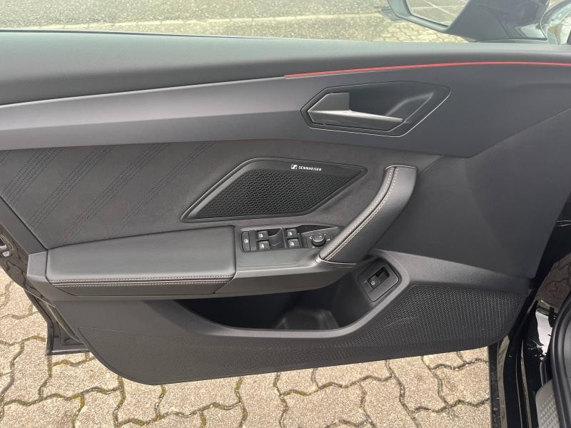 Used CUPRA Leon 1.5 eHybrid 272 ch VZ DSG6 2026 Noir Minuit métallisé € 45489 in Haguenau