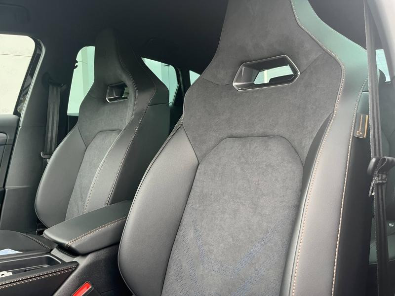 Used CUPRA Leon 1.5 eHybrid 272 ch VZ DSG6 2026 Noir Minuit métallisé € 45489 in Haguenau