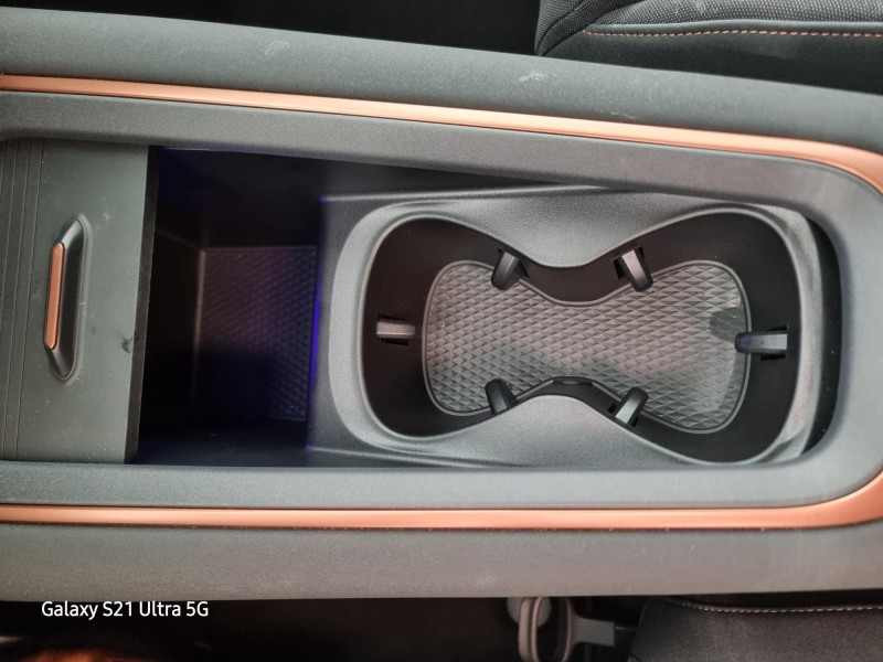 Used CUPRA Born 204ch L 58 kWh V / GPS / CAMERA / FULL LED / ACC / KEYLESS / TETE HAUTE / SIEGES CHAUFFANTS 2023 Bleu Aurore métallisé € 33989 in Haguenau