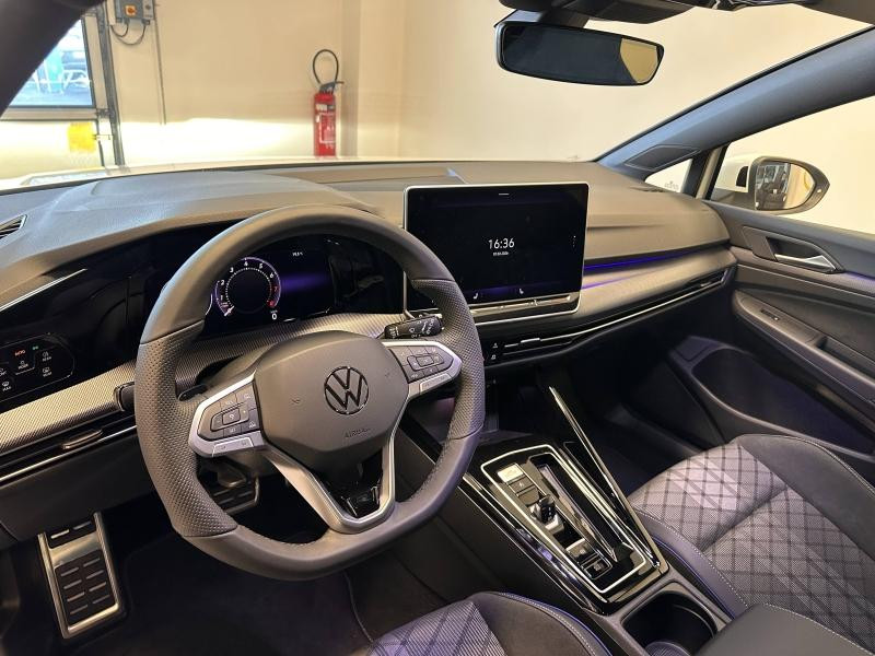 Used VOLKSWAGEN Golf 1.5 eTSI EVO2 116ch R-Line Edition DSG7 2025 Blanc Pur € 32989 in Haguenau
