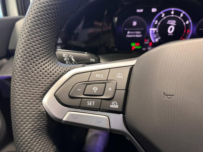 Used VOLKSWAGEN Golf 1.5 eTSI EVO2 116ch R-Line Edition DSG7 2025 Blanc Pur € 32989 in Haguenau