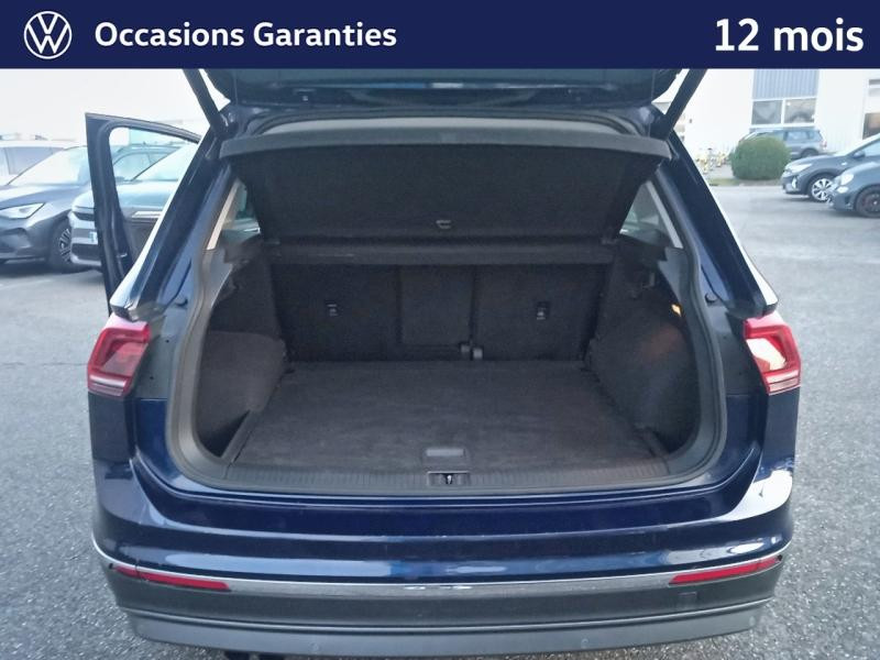 Used VOLKSWAGEN Tiguan 2.0 TDI 150 ch Carat Exclusive DSG7 / KEYLESS / APP CONNECT / SIEGES CUIRS ET CHAUFFANTS A ME 2018 Bleu Atlantique € 24889 in Haguenau