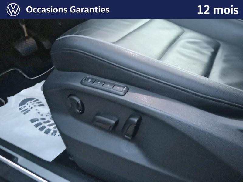 Used VOLKSWAGEN Tiguan 2.0 TDI 150 ch Carat Exclusive DSG7 / KEYLESS / APP CONNECT / SIEGES CUIRS ET CHAUFFANTS A ME 2018 Bleu Atlantique € 24889 in Haguenau