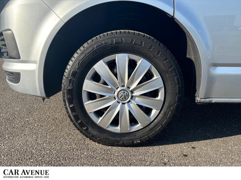 Used VOLKSWAGEN Caravelle 2.0 TDI 150ch BlueMotion Technology Confortline DSG7 Long 2017 Reflet d'Argent métallisé € 23989 in Haguenau