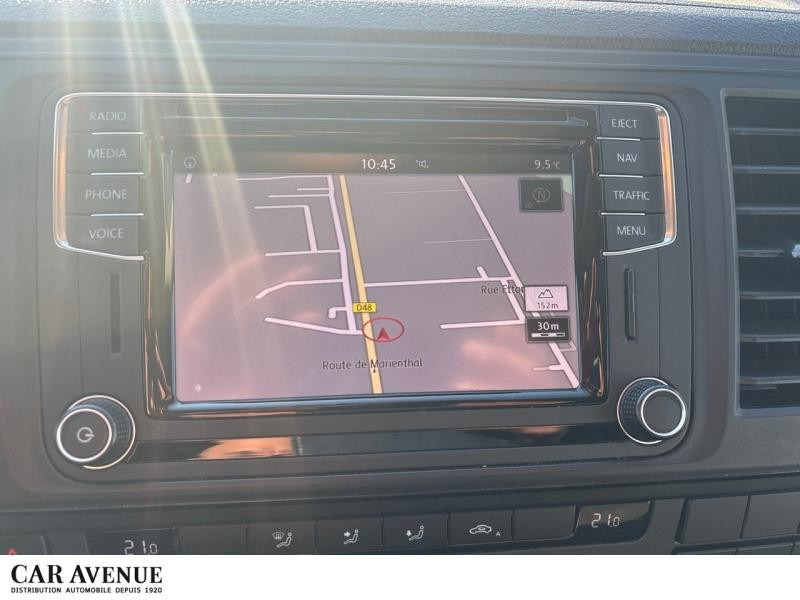 Used VOLKSWAGEN Caravelle 2.0 TDI 150ch BlueMotion Technology Confortline DSG7 Long 2017 Reflet d'Argent métallisé € 23989 in Haguenau