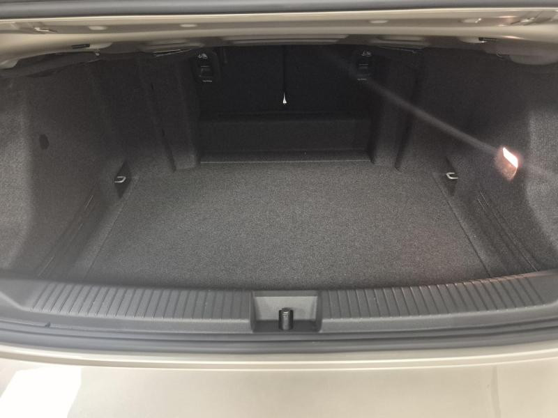 Occasion VOLKSWAGEN T-Roc Cabriolet 1.5 TSI Evo2 150ch R-Line DSG7 2026 Gris Ivoire métallisée, capote noire 44989 € à Haguenau