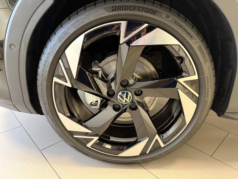 Used VOLKSWAGEN T-Roc 1.5 eTSI 150ch R-Line DSG7 2025 Noir Ebène métallisée € 42490 in Haguenau