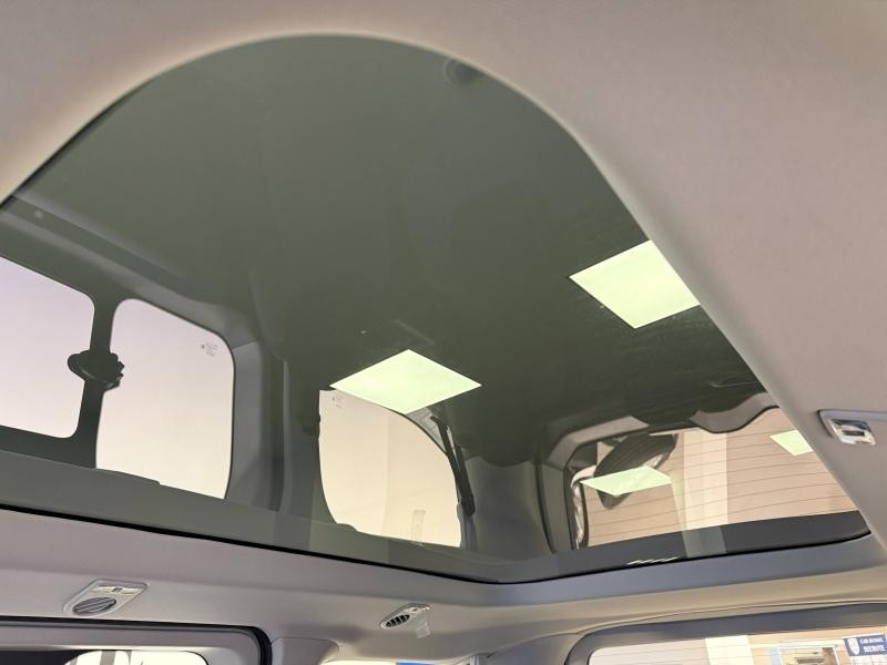 Occasion VOLKSWAGEN Caravelle L1 e 286ch 70kWh Life 2025 Stone Grey 51989 € à Haguenau