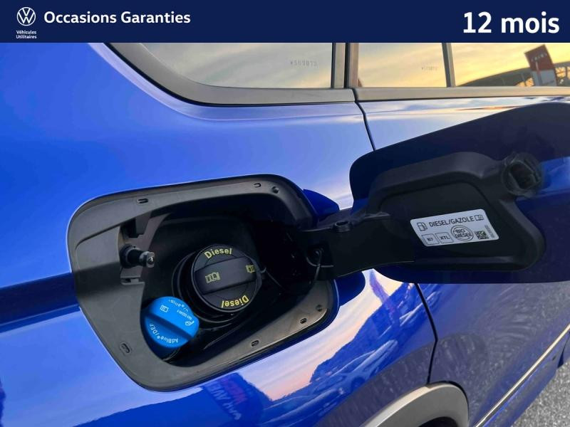 Used VOLKSWAGEN Tiguan 2.0 TDI 150 R-Line Exclusive DSG7 / Toit Panoramique / Cuir / GPS / Caméra 360 / Hayon Electr 2022 Bleu Lapiz métallisée € 34989 in Haguenau