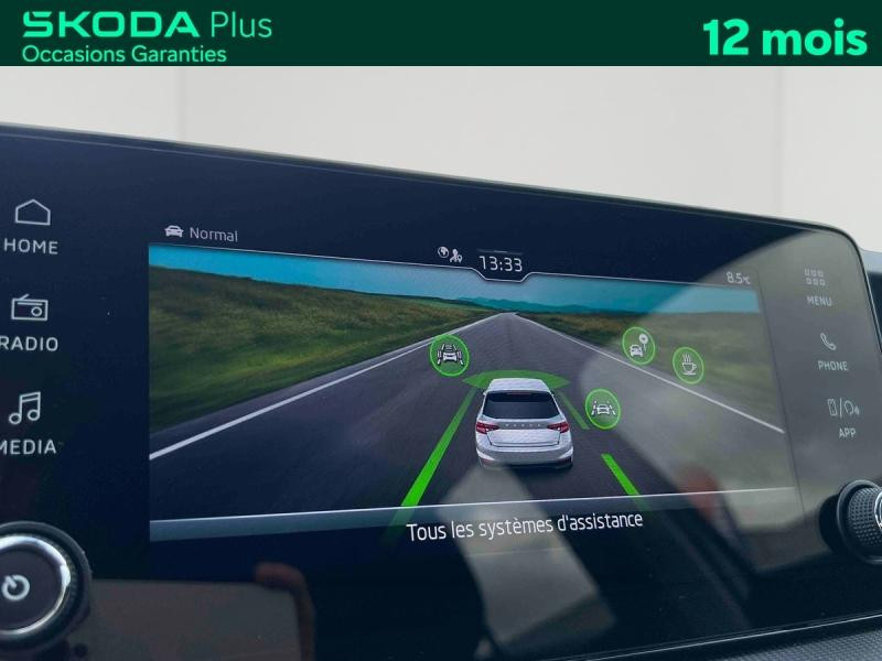 Occasion SKODA Fabia 1.0 TSI 95 Selection / APP Connect / Caméra / Kessy / Feux LED / Aide au Stationnement / Régul 2025 Noir Magic nacré 17989 € à Haguenau