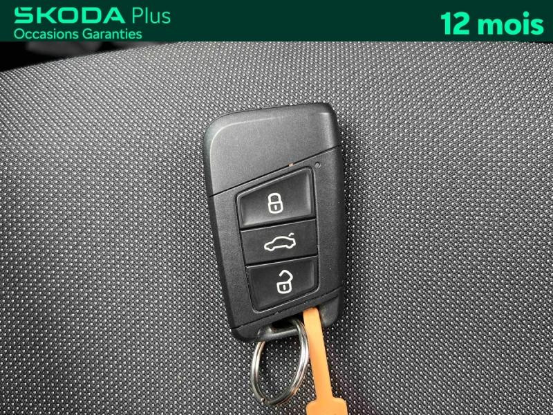 Occasion SKODA Fabia 1.0 TSI 95 Selection / APP Connect / Caméra / Kessy / Feux LED / Aide au Stationnement / Régul 2025 Noir Magic nacré 17989 € à Haguenau