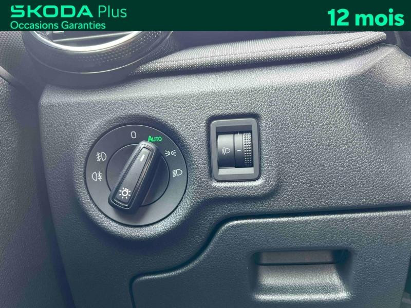 Occasion SKODA Fabia 1.0 TSI 95 Selection / APP Connect / Caméra / Kessy / Feux LED / Aide au Stationnement / Régul 2025 Noir Magic nacré 17989 € à Haguenau