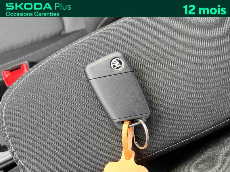 Occasion SKODA Fabia 1.0 TSI 95 Selection / APP Connect / Caméra / Kessy / Feux LED / Aide au Stationnement / Régul 2025 Noir Magic nacré 17989 € à Haguenau