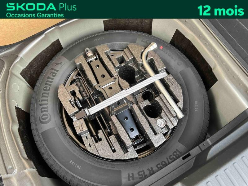 Occasion SKODA Fabia 1.0 TSI 95 Selection / APP Connect / Caméra / Kessy / Feux LED / Aide au Stationnement / Régul 2025 Noir Magic nacré 17989 € à Haguenau