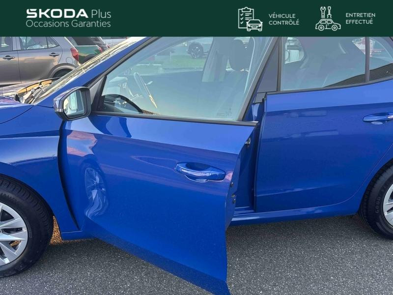 Occasion SKODA Fabia 1.0 TSI 95 ch Ambition / FULL LINK / CAMERA / REGULATEUR / 2023 Bleu 15489 € à Haguenau