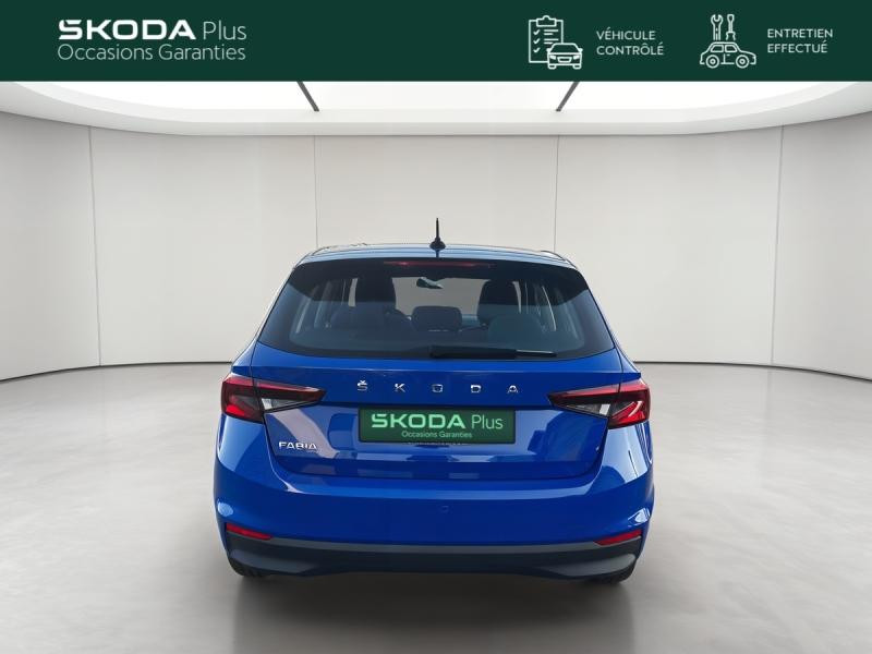Occasion SKODA Fabia 1.0 TSI 95 ch Ambition / FULL LINK / CAMERA / REGULATEUR / 2023 Bleu 15489 € à Haguenau
