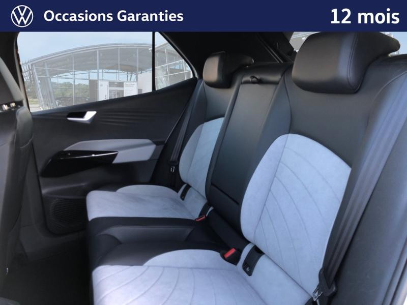 Occasion VOLKSWAGEN ID.3 204 ch Pro S 77 kWh Active / GPS / ACC / CAMERA / SIEGES ET VOLANT CHAUFFANTS / APP CONNECT 2023 Blanc Glacier Métal/Toit/Hayon Noir 21989 € à Haguenau