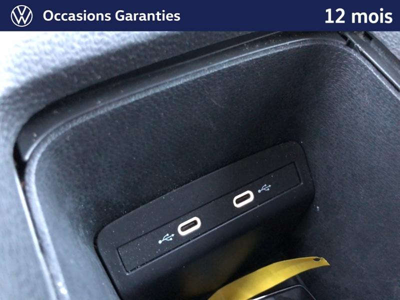 Occasion VOLKSWAGEN ID.3 204 ch Pro S 77 kWh Active / GPS / ACC / CAMERA / SIEGES ET VOLANT CHAUFFANTS / APP CONNECT 2023 Blanc Glacier Métal/Toit/Hayon Noir 21989 € à Haguenau