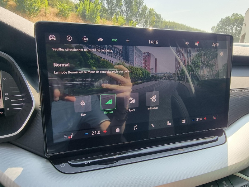 Occasion SKODA Octavia 1.5 TSI ACT Hybrid 116 ch Selection DSG7 / GPS / JANTES ALU / ACC / SIEGES CHAUFFANTS 2024 Gris Graphite métallisée 29989 € à Saverne