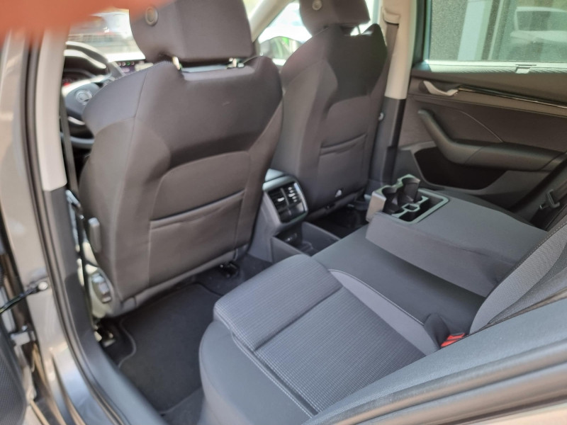 Occasion SKODA Octavia 1.5 TSI ACT Hybrid 116 ch Selection DSG7 / GPS / JANTES ALU / ACC / SIEGES CHAUFFANTS 2024 Gris Graphite métallisée 29989 € à Saverne