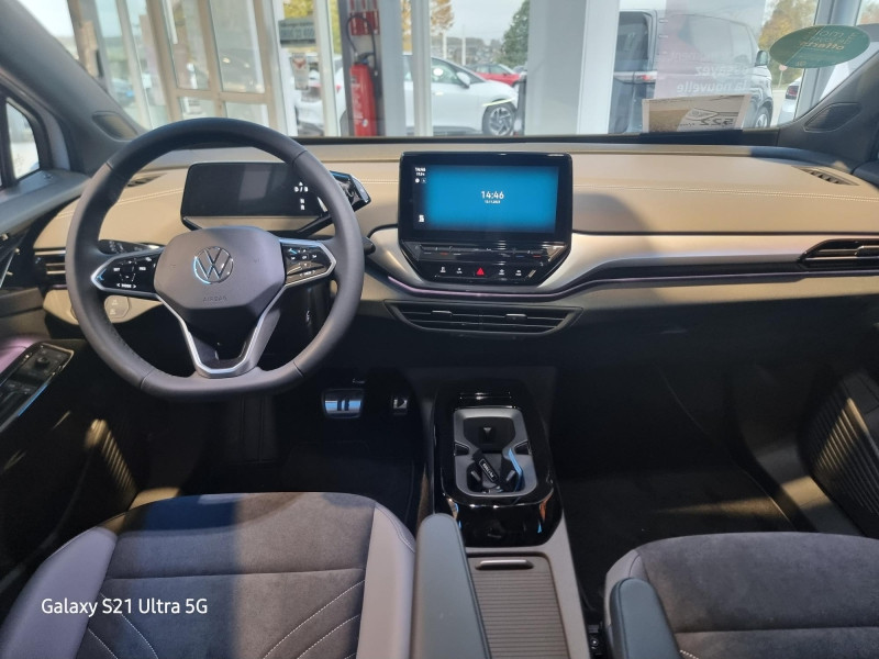 Used VOLKSWAGEN ID.4 174ch Pro 77 kWh 2023 Blanc Glacier Métallisée / Toit Noir € 32989 in Saverne