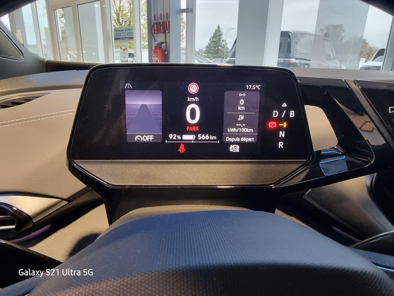 Used VOLKSWAGEN ID.4 174ch Pro 77 kWh 2023 Blanc Glacier Métallisée / Toit Noir € 32989 in Saverne
