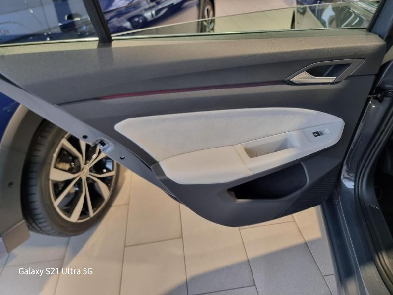 Occasion VOLKSWAGEN Golf 1.4 eHybrid OPF 204 ch Style DSG6 2023 Gris Dauphin métallisée 27990 € à Saverne