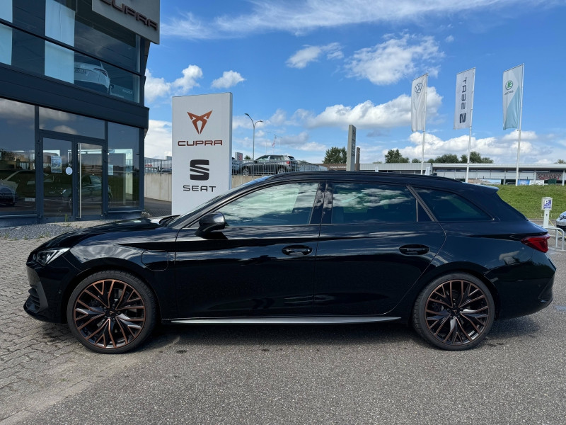 Used CUPRA Leon ST 1.4 e-Hybrid 245ch VZ DSG6 2024 Noir Minuit métallisé € 39989 in Sarrebourg