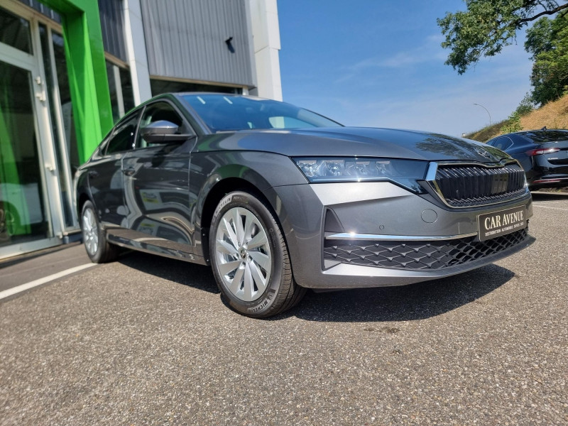 Used SKODA Octavia 1.5 TSI ACT Hybrid 116 ch Selection DSG7 / GPS / JANTES ALU / ACC / SIEGES CHAUFFANTS 2024 Gris Graphite métallisée € 31589 in Sarrebourg