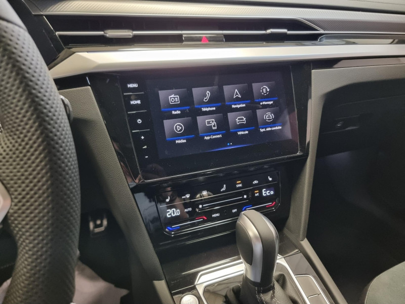 Occasion VOLKSWAGEN Arteon ShootingBrake 1.4 TSI eHybrid OPF 218 ch R-Line DSG6 2024 Blanc Oryx nacrée 47989 € à Sarrebourg