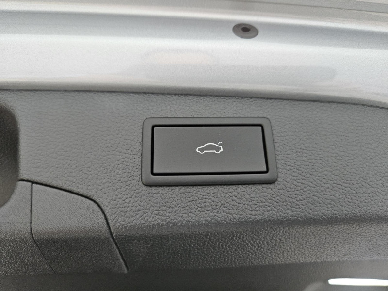 Used SKODA Superb Combi 2.0 TDI SCR 150 ch Selection DSG7 2024 Gris Minéral métallisée € 39489 in Sarrebourg