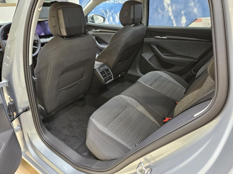 Used SKODA Superb Combi 2.0 TDI SCR 150 ch Selection DSG7 2024 Gris Minéral métallisée € 39489 in Sarrebourg