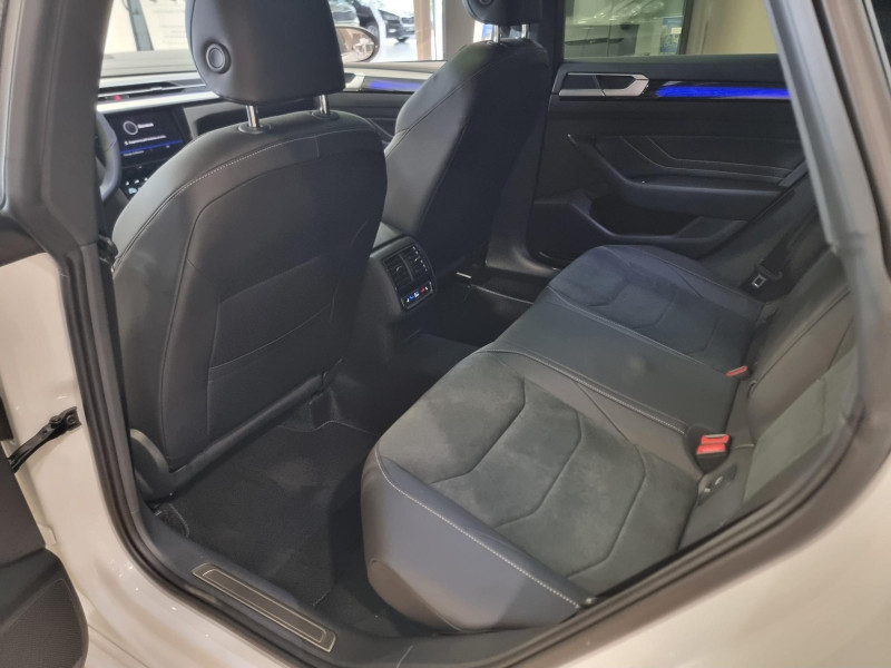 Occasion VOLKSWAGEN Arteon ShootingBrake 1.4 TSI eHybrid OPF 218 ch R-Line DSG6 2024 Blanc Oryx nacrée 47989 € à Sarrebourg