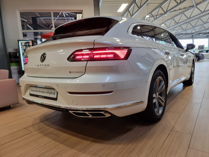Occasion VOLKSWAGEN Arteon ShootingBrake 1.4 TSI eHybrid OPF 218 ch R-Line DSG6 2024 Blanc Oryx nacrée 47989 € à Sarrebourg