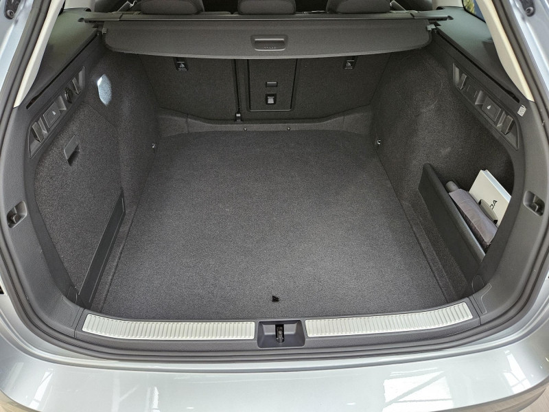 Used SKODA Superb Combi 2.0 TDI SCR 150 ch Selection DSG7 2024 Gris Minéral métallisée € 39489 in Sarrebourg