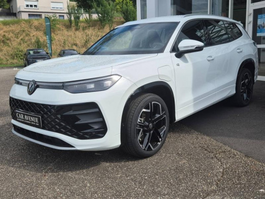 Occasion VOLKSWAGEN Tayron 1.5 eHybrid 204ch R-Line DSG6 5 places 2025 Blanc Pur 56 989 € à Sarrebourg