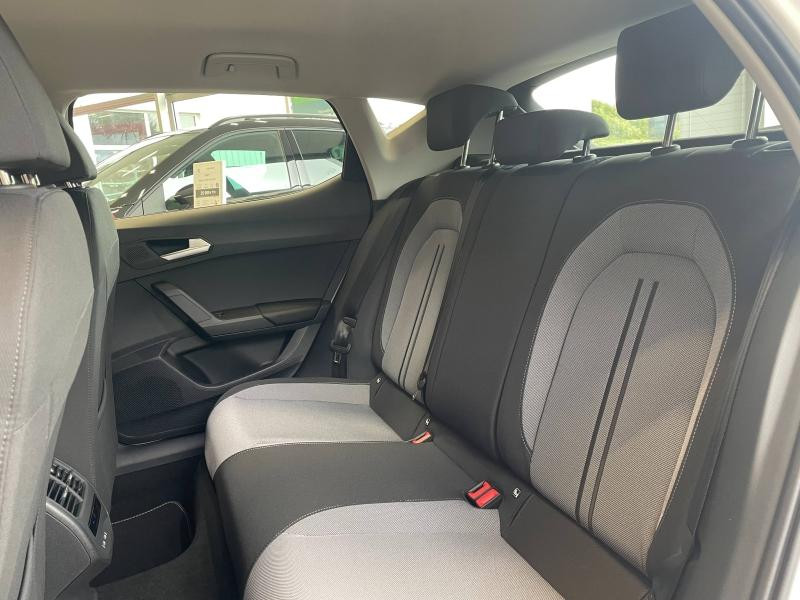 Occasion SEAT Leon 2.0 TDI 150 ch Business DSG7 2025 Blanc Candy 29989 € à Sarrebourg