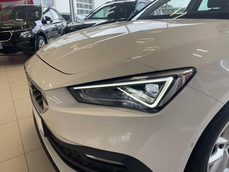 Occasion SEAT Leon 2.0 TDI 150 ch Business DSG7 2025 Blanc Candy 29989 € à Sarrebourg