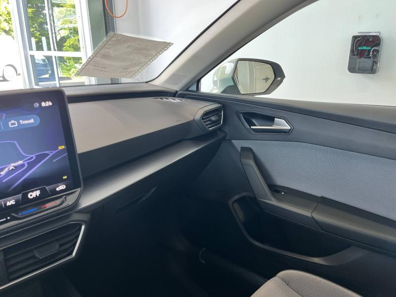 Used SEAT Leon 1.5 eTSI Hybrid 115 ch Copa DSG7 2025 Blanc Nevada Métal € 25989 in Sarrebourg