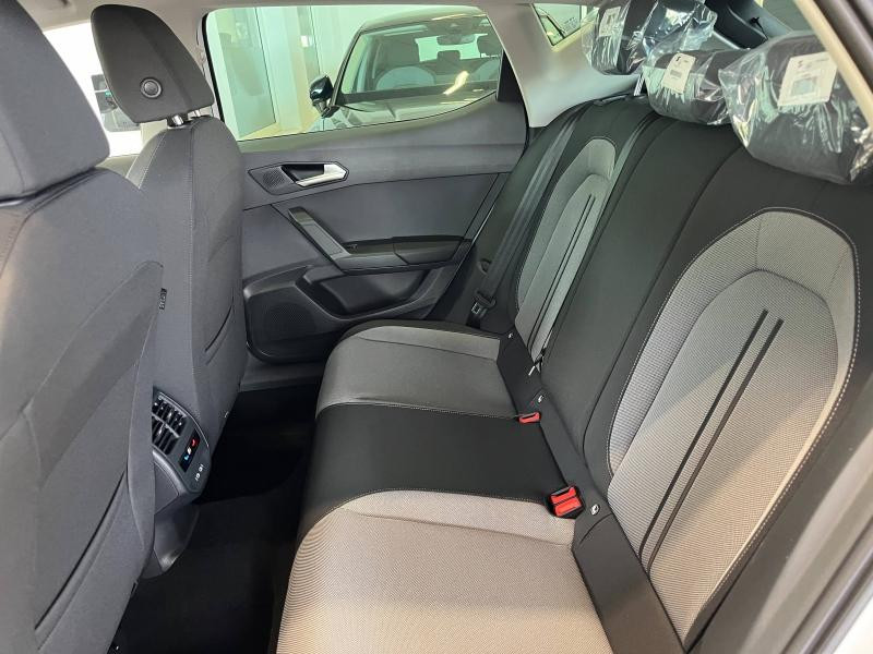 Used SEAT Leon 1.5 eTSI Hybrid 115 ch Copa DSG7 2025 Blanc Nevada Métal € 25989 in Sarrebourg