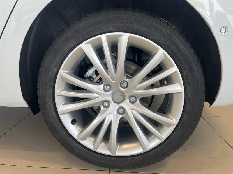 Used SEAT Leon 1.5 eTSI Hybrid 115 ch Copa DSG7 2025 Blanc Nevada Métal € 25989 in Sarrebourg