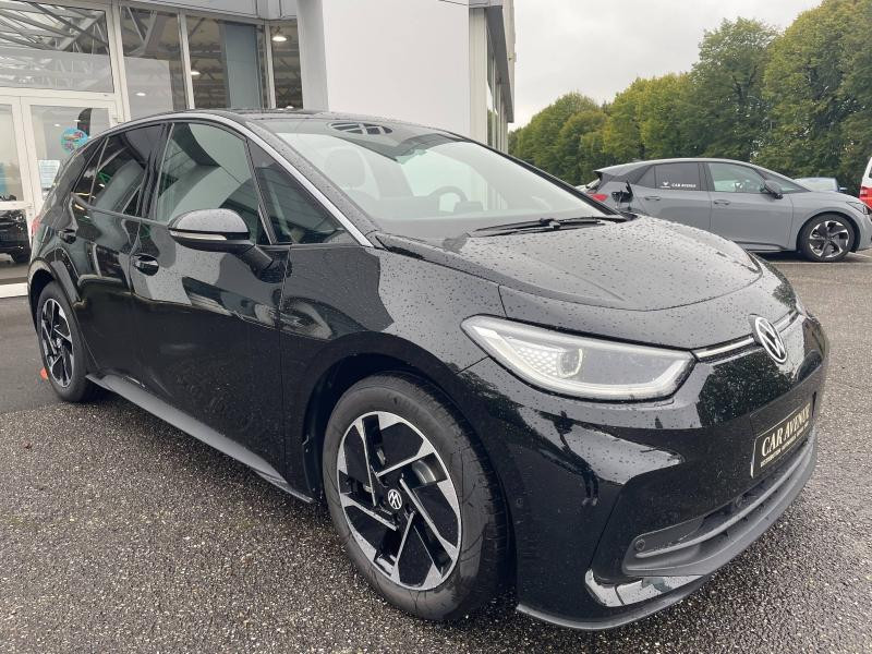 Used VOLKSWAGEN ID.3 204ch Pro 59 kWh Life Max 2025 Noir Ébène Métal/Toit/Hayon Noir € 31789 in Sarrebourg
