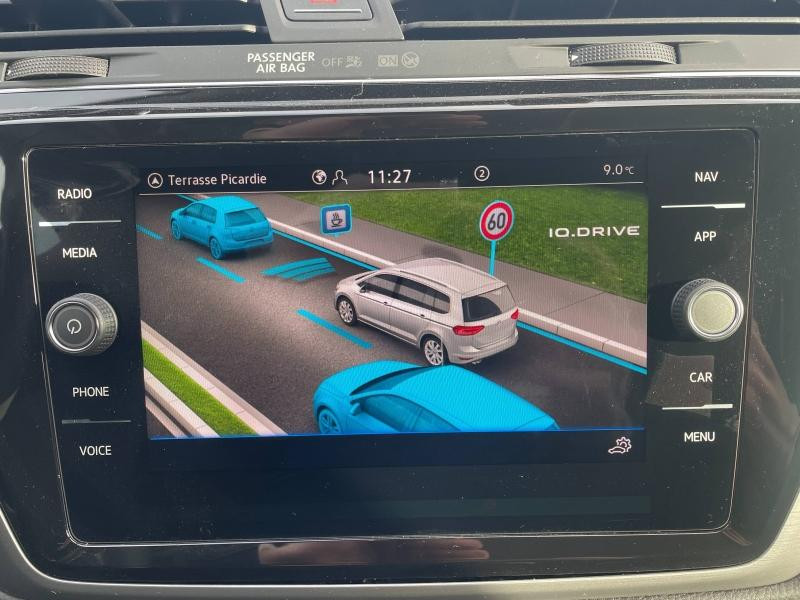 Used VOLKSWAGEN Touran 2.0 TDI 150 Ch R-Line DSG7 /7 places / Caméra / Hayon électrique / Détecteur Angle Mort / App 2025 Gris Dauphin Métallisée € 44989 in Sarrebourg