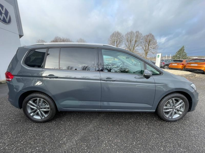 Used VOLKSWAGEN Touran 2.0 TDI 150 Ch R-Line DSG7 /7 places / Caméra / Hayon électrique / Détecteur Angle Mort / App 2025 Gris Dauphin Métallisée € 44989 in Sarrebourg